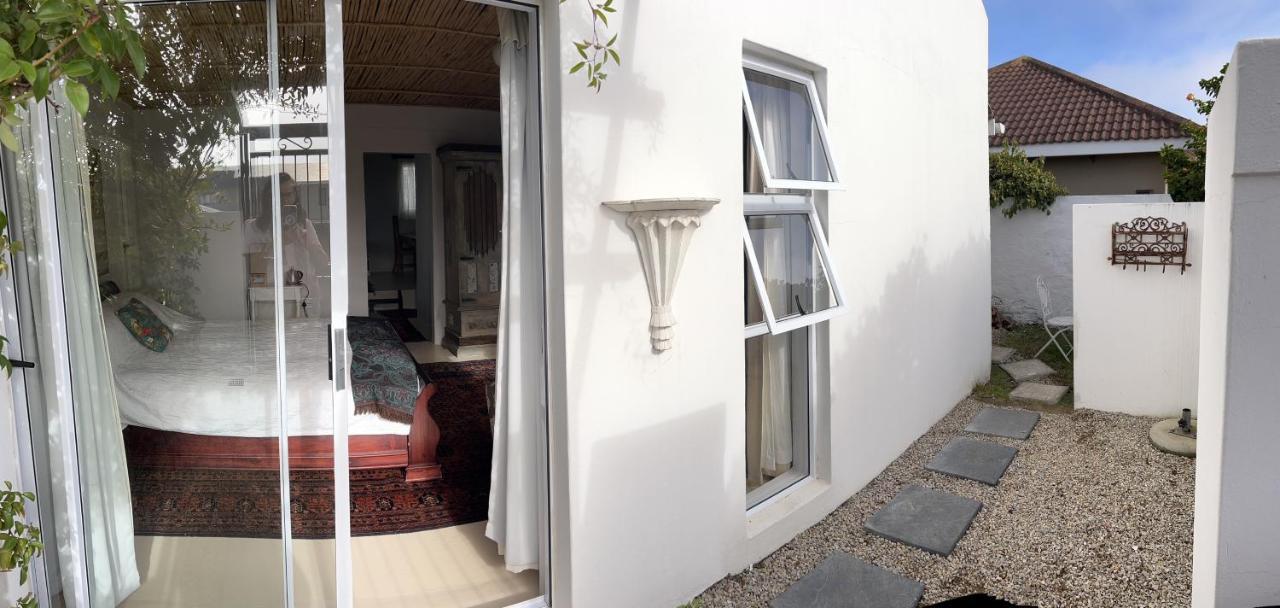 De La Fontaine Guest Cottage And Pool View Luxury Suite Plettenberg Bay Extérieur photo